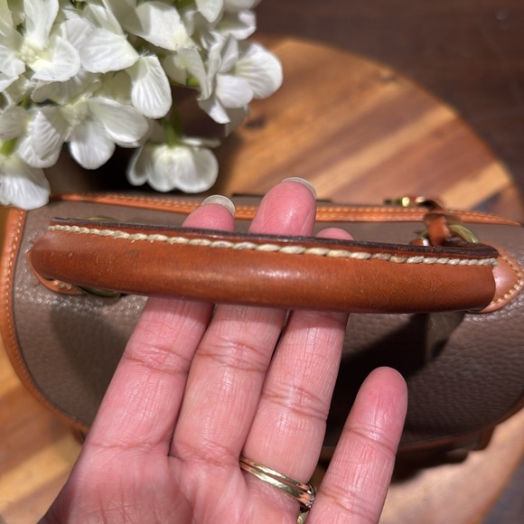 Dooney & Bourke Vintage Small Carpet Bag - Picture 12 of 15